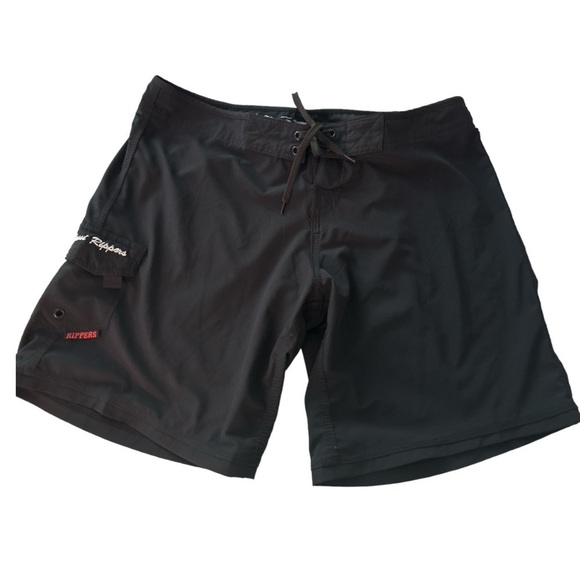MAUI RIPPERS swim shorts, black, size 12 Generous cut, mid length, side pocket - Picture 1 of 6